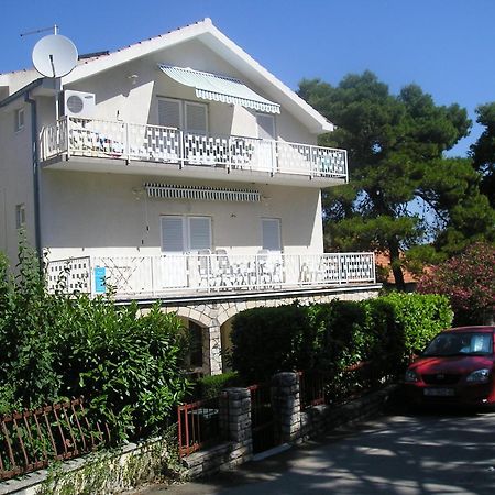 Apartmani Lucia Biograd Biograd Na Moru Exteriör bild