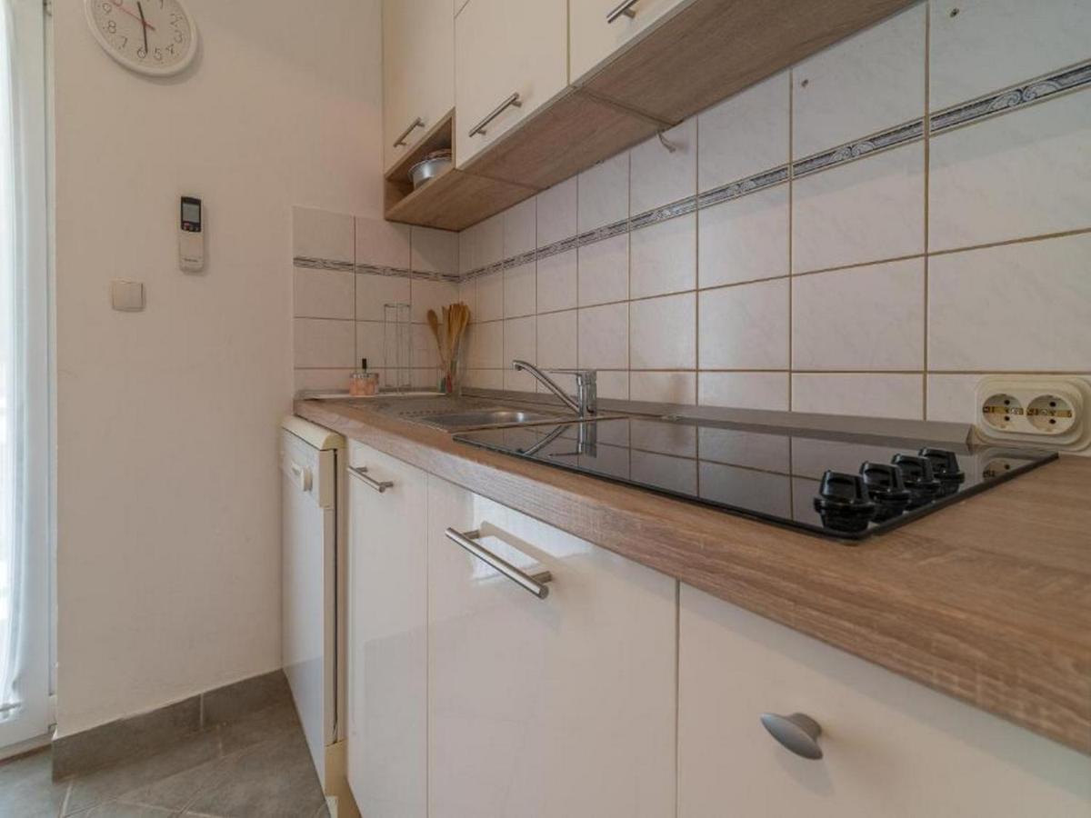 Apartmani Lucia Biograd Biograd Na Moru Exteriör bild