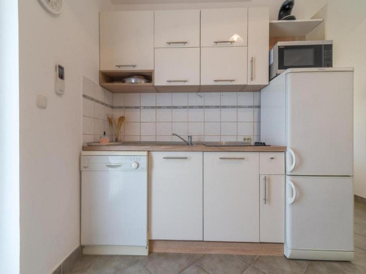 Apartmani Lucia Biograd Biograd Na Moru Exteriör bild
