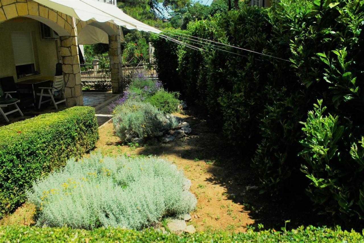 Apartmani Lucia Biograd Biograd Na Moru Exteriör bild