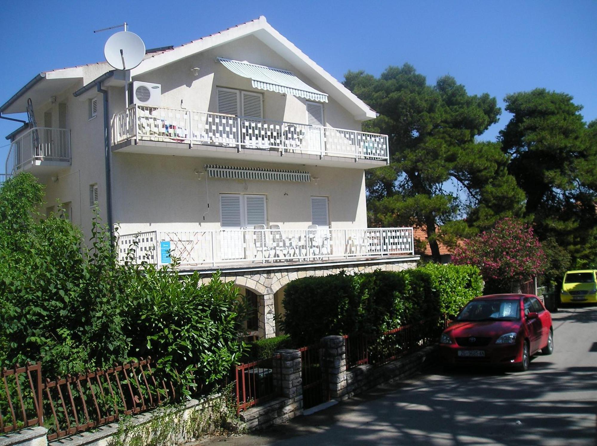 Apartmani Lucia Biograd Biograd Na Moru Exteriör bild