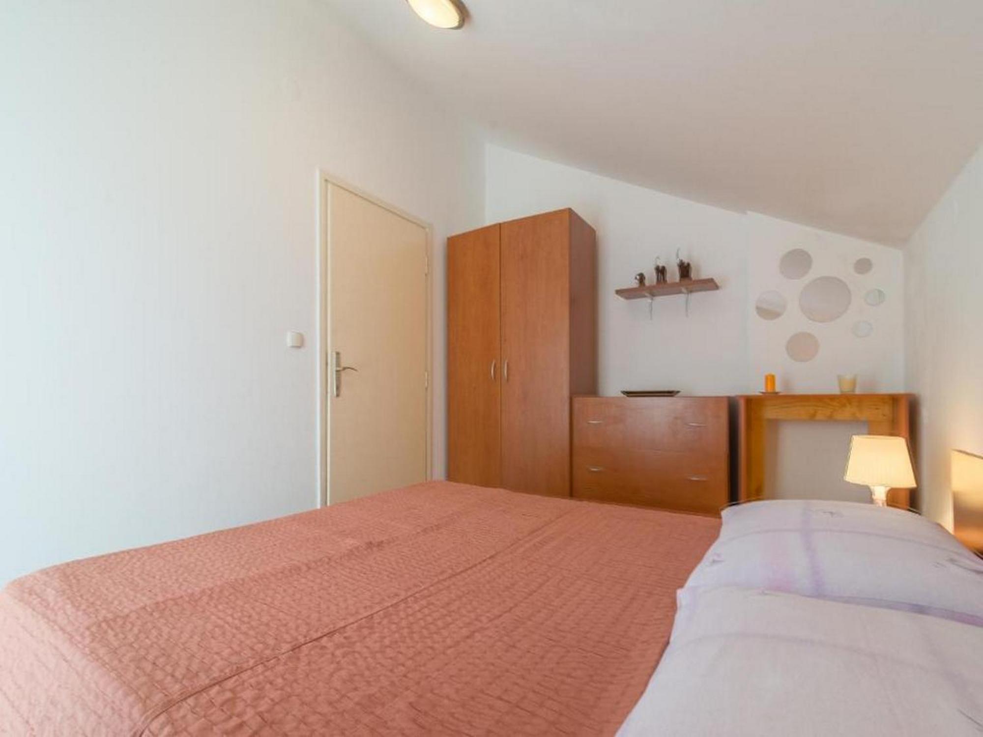 Apartmani Lucia Biograd Biograd Na Moru Rum bild