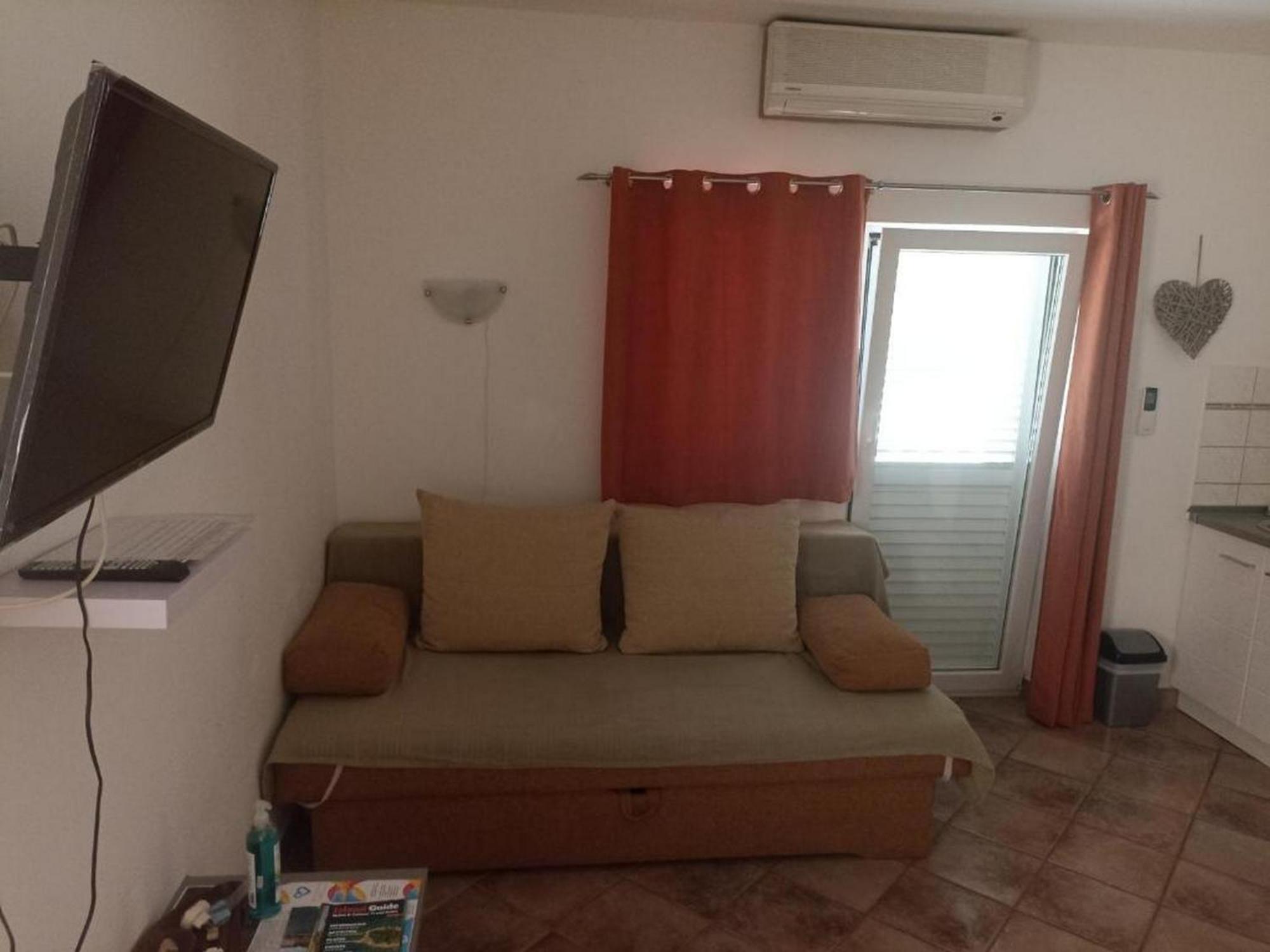 Apartmani Lucia Biograd Biograd Na Moru Rum bild