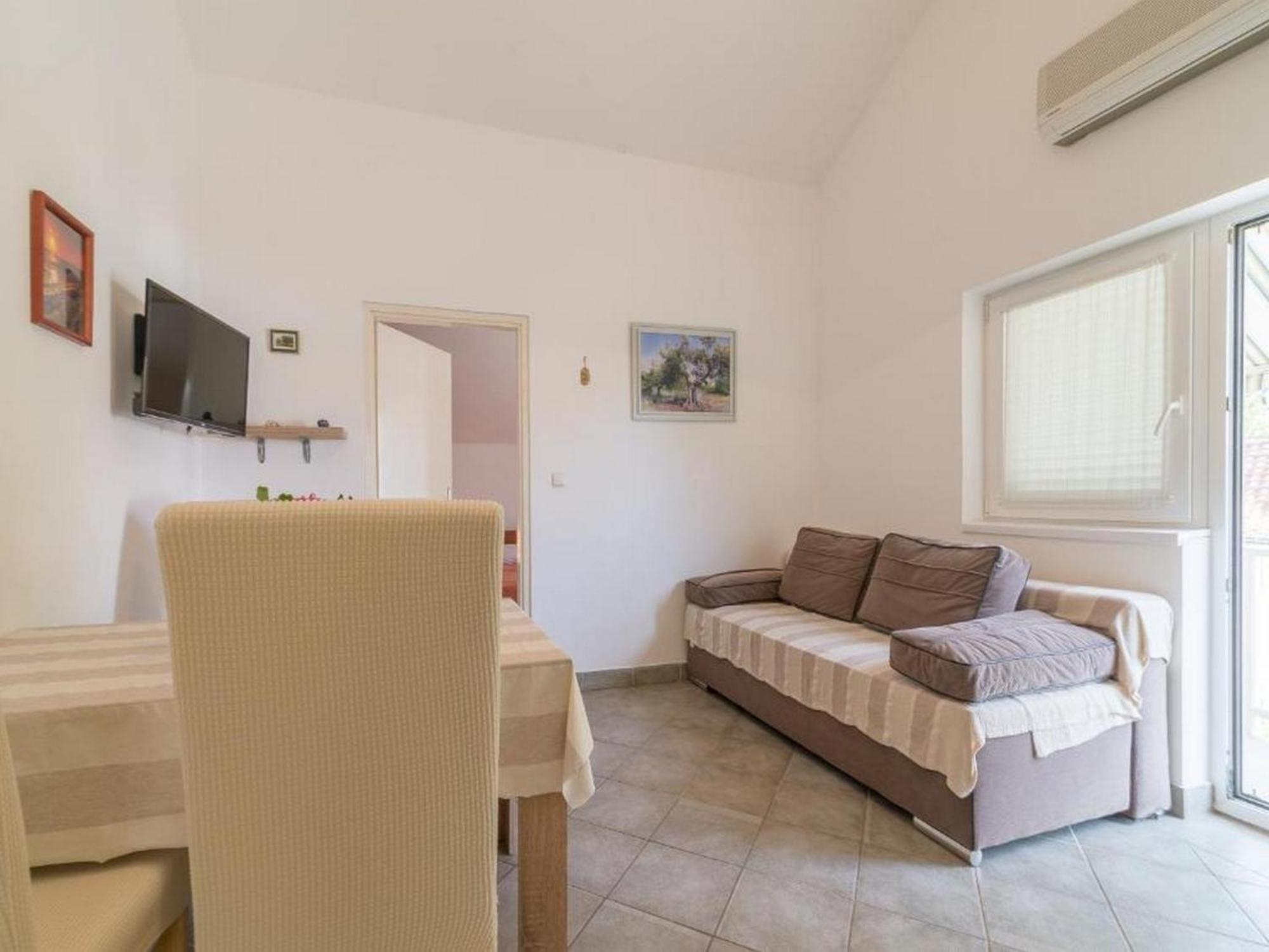 Apartmani Lucia Biograd Biograd Na Moru Rum bild