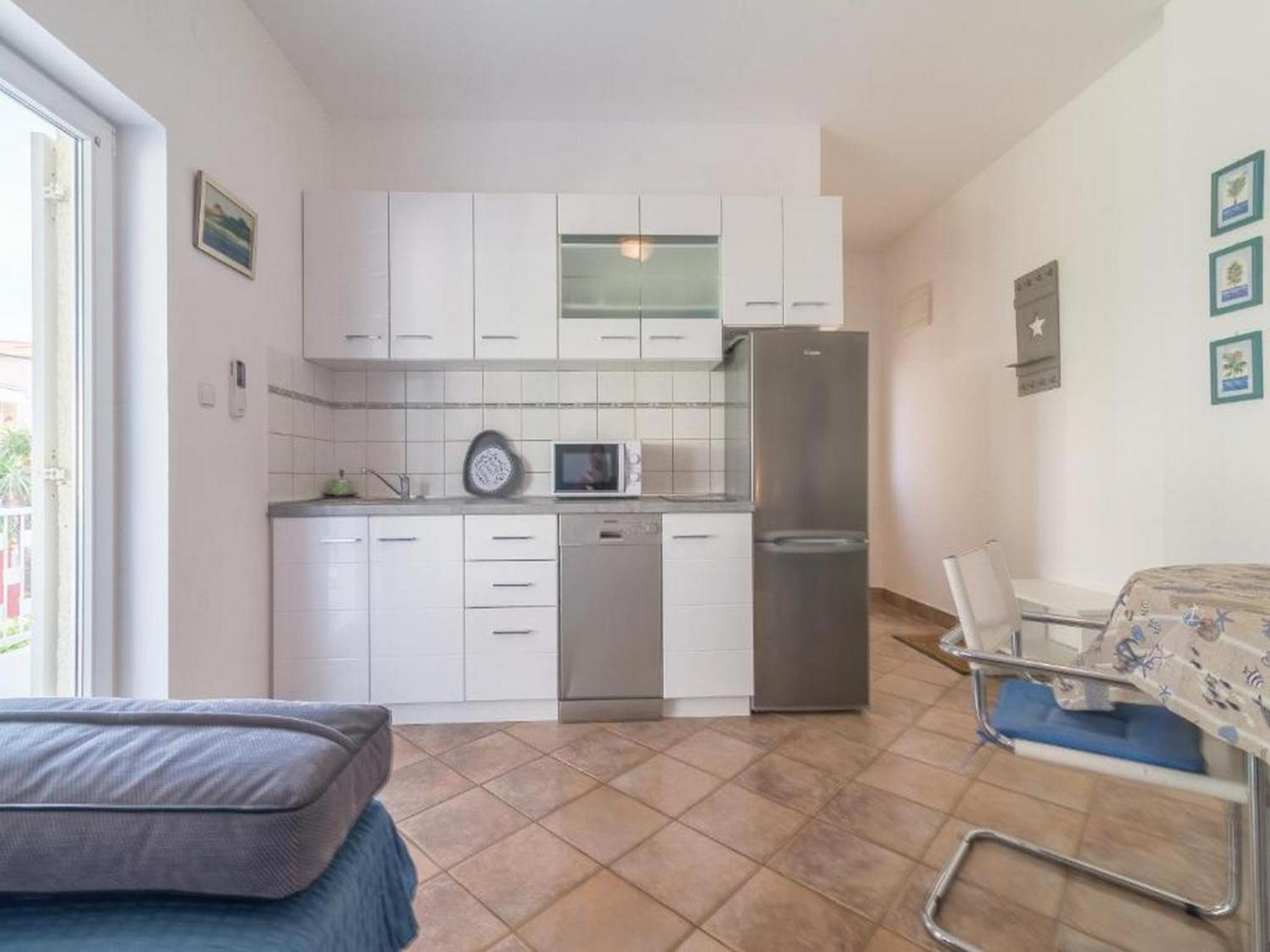 Apartmani Lucia Biograd Biograd Na Moru Rum bild