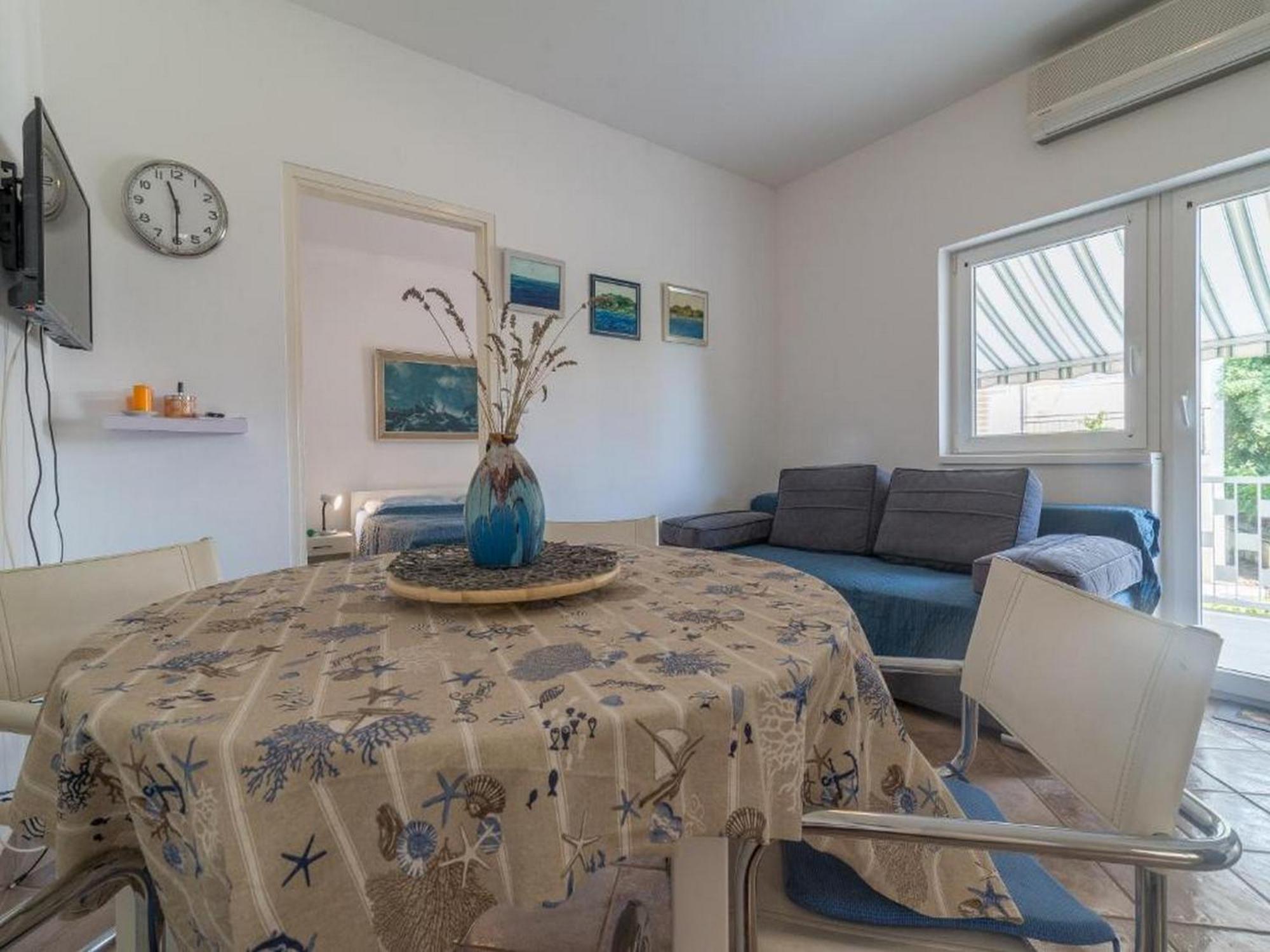 Apartmani Lucia Biograd Biograd Na Moru Rum bild