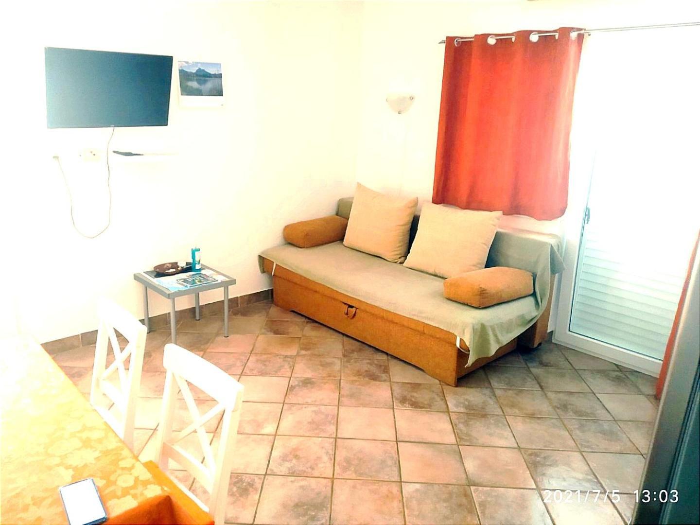 Apartmani Lucia Biograd Biograd Na Moru Exteriör bild
